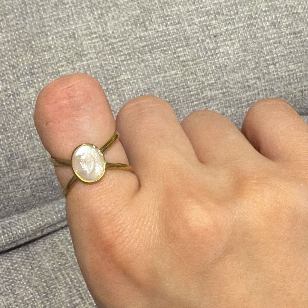 Gold Mother-of-Pearl Oval Ring