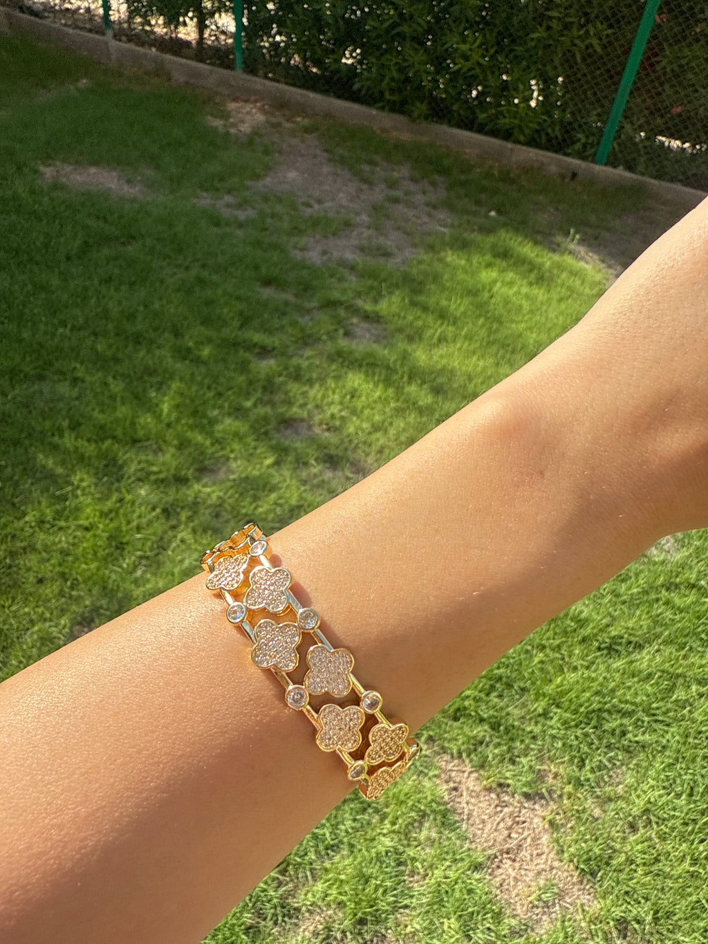 Gold Clover Bangle