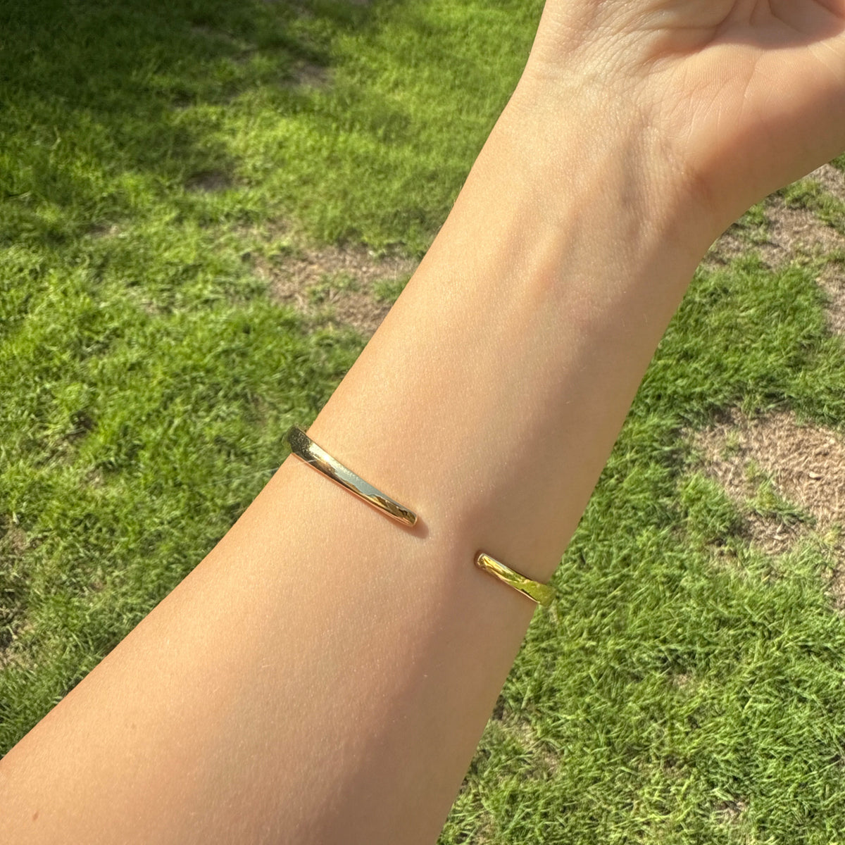 Gold Wave Pavé Bangle